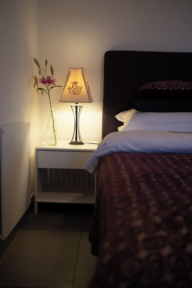 The Violet Room photo 1