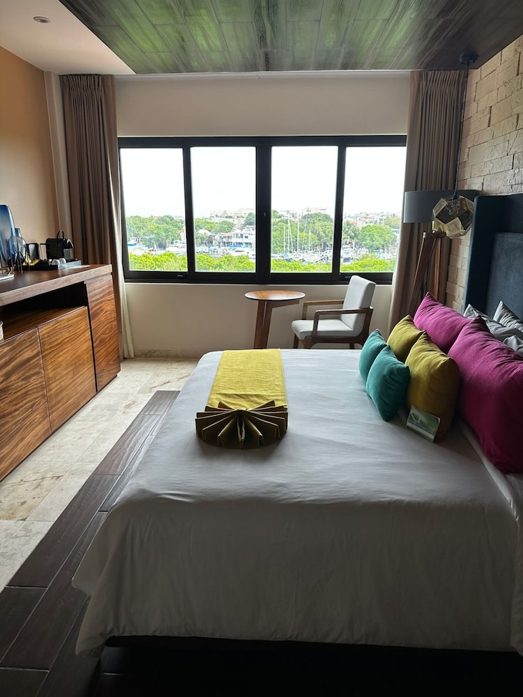 Luxury Junior Suite King Bed