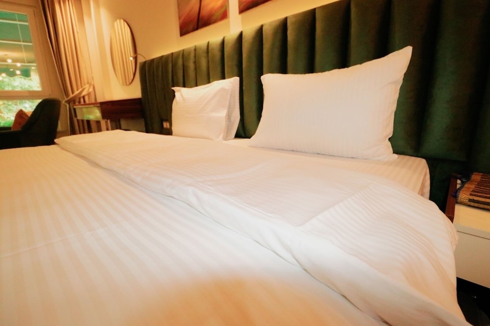 Superior Room, 1 Bedroom, City View photo 3