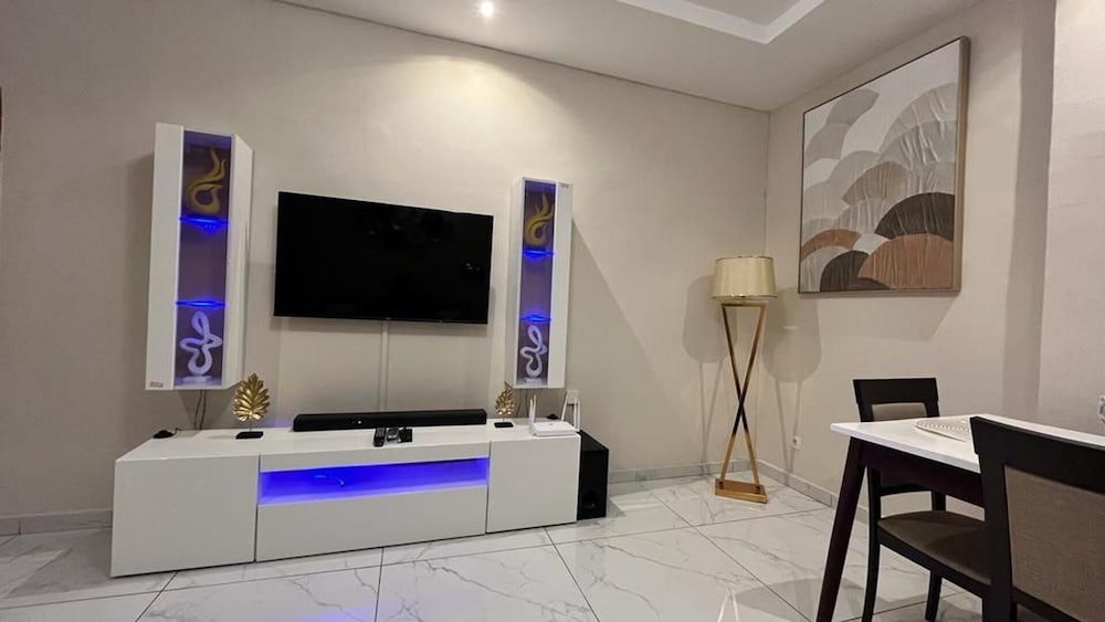 Apartment photo 1