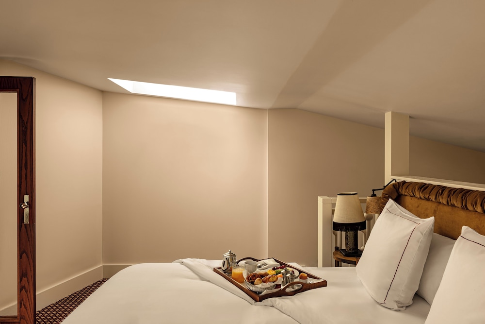 Junior Suite (Non Smoking)