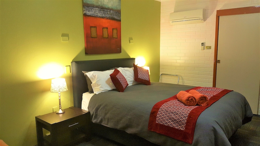 Deluxe Queen Room photo 1