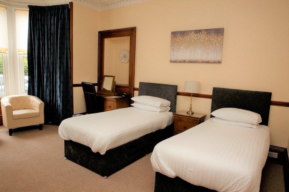 Twin Room, Ensuite photo 1