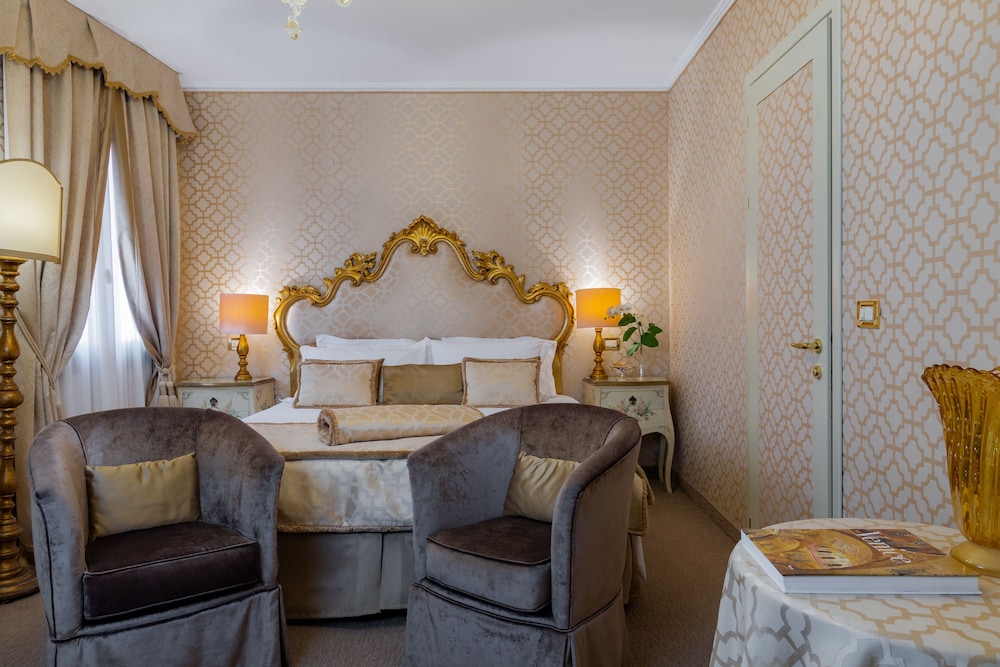 Junior Suite (Triple) thumbnail 5