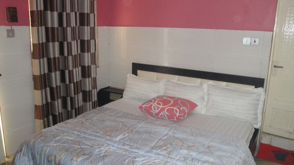 Basic Double Room photo 1