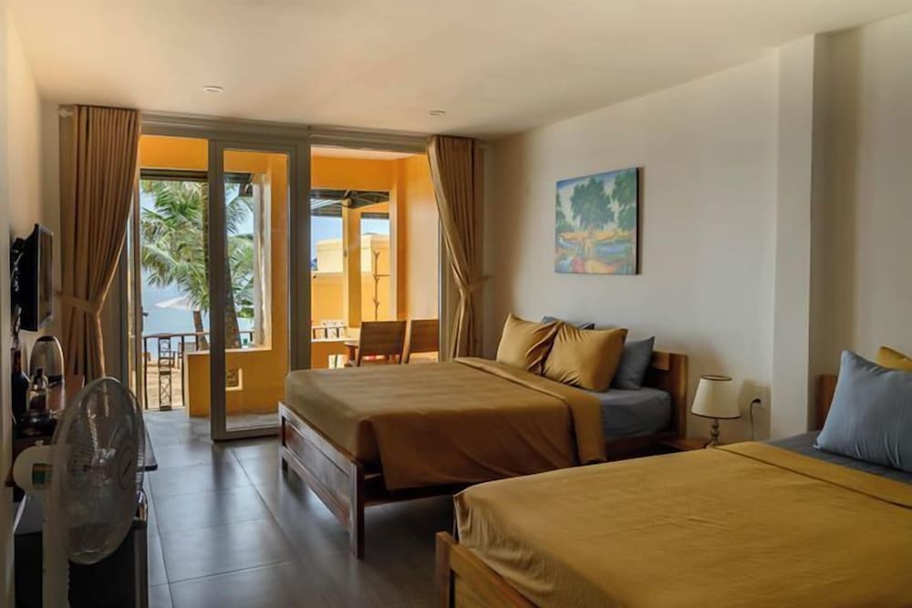 Deluxe Triple Room, Sea View photo 3