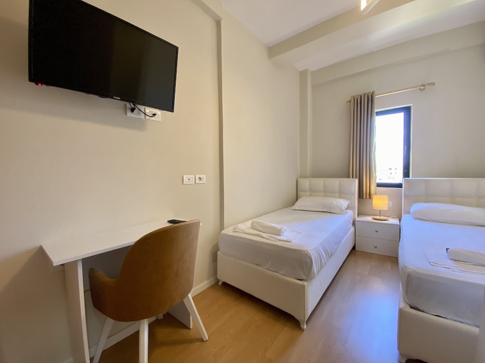 Deluxe Room, 2 Twin Beds