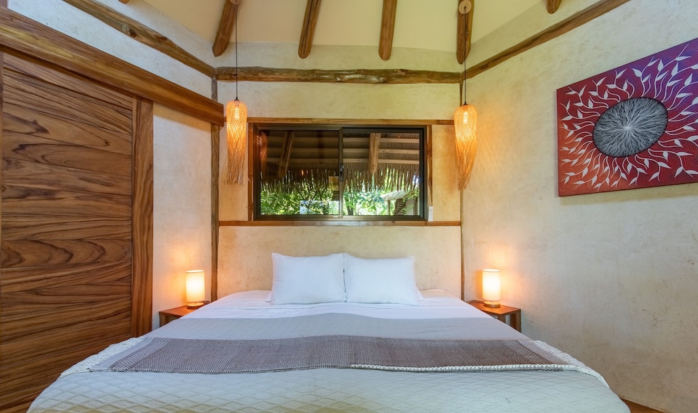 Canopy Rooms photo 3