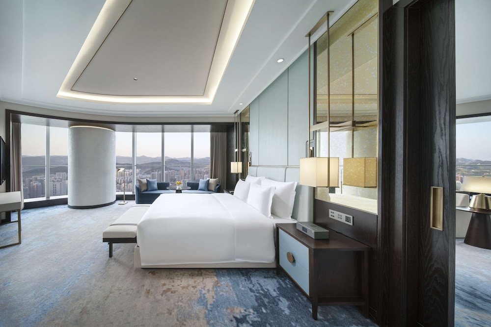 Room, 1 King Bed, City View photo 2