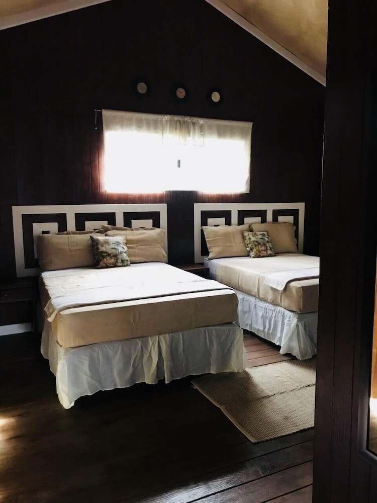 Comfort Double Room, 2 Double Beds, Mountain View photo 3