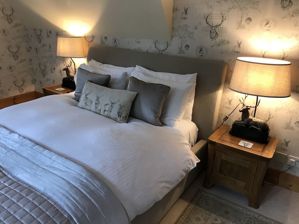 Double Room, Ensuite (Mary Queen of Scots)