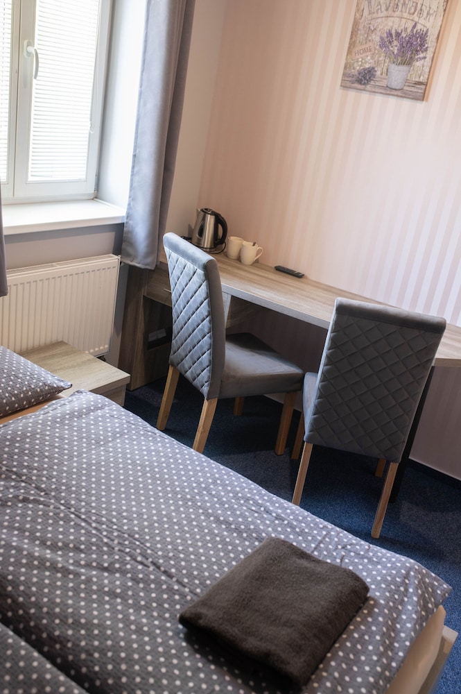 Basic Double Room photo 3