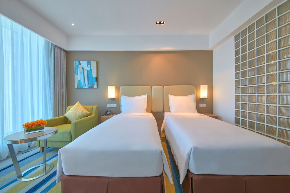 2 Twin Beds Standard Low Floor