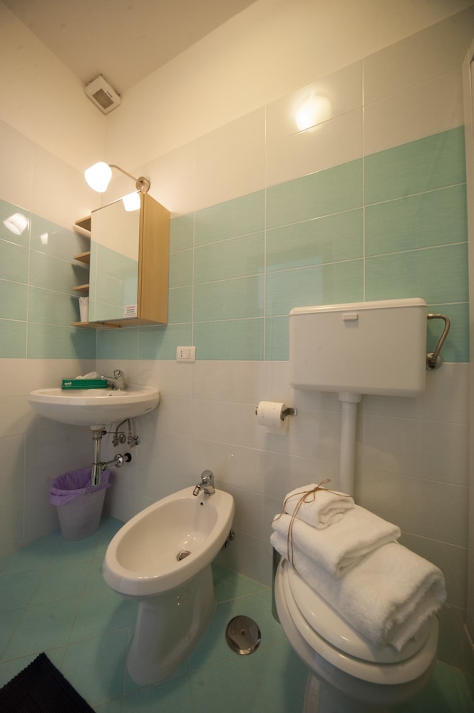 Family Triple Room, Non Smoking photo 3