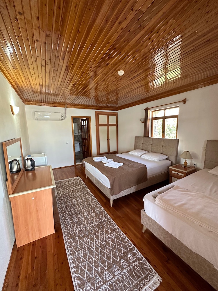 Standard Room photo 1