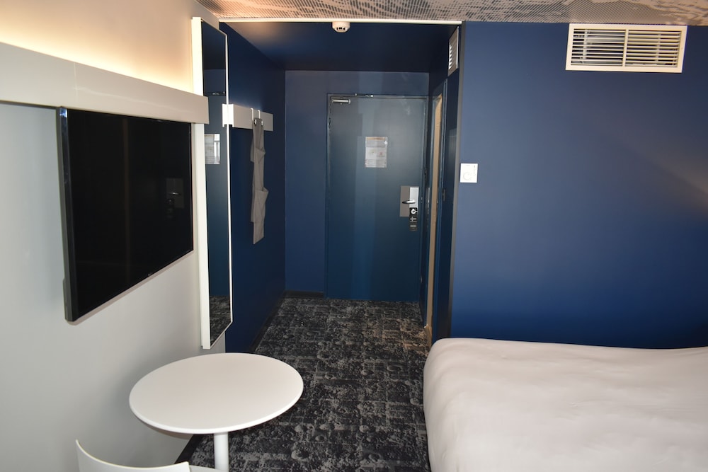 Superior Double Room, Multiple Beds - Photo 9