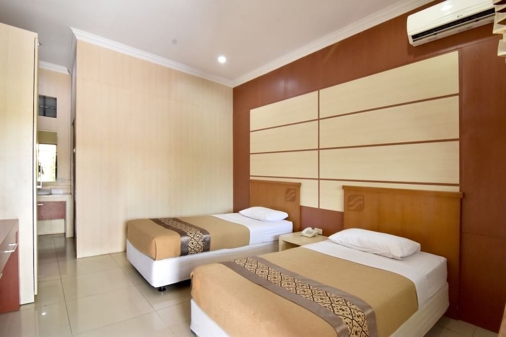 Junior Suite, 2 Twin Beds, Non Smoking - Photo 1