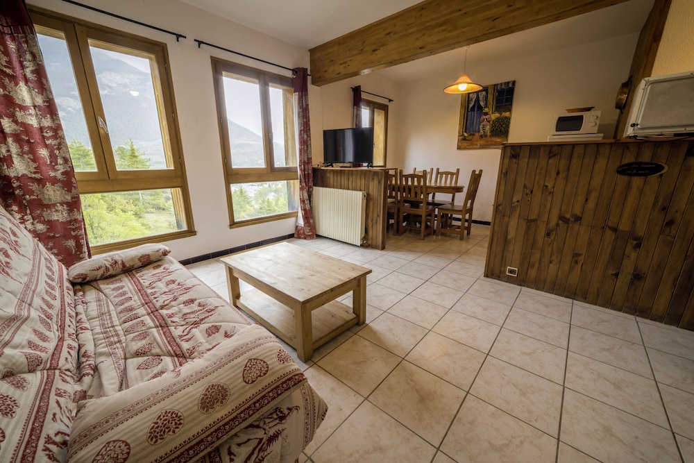 Apartment (Chamois)