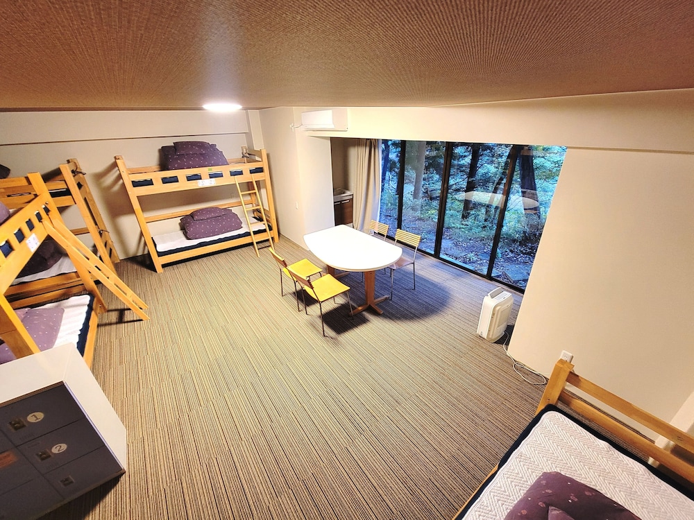 8-Bed Mixed Dormitory [Only for Aged 18 or above] Non Smoking photo 1