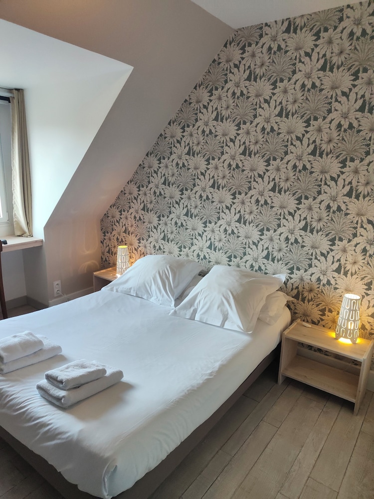 Economy Double Room photo 2