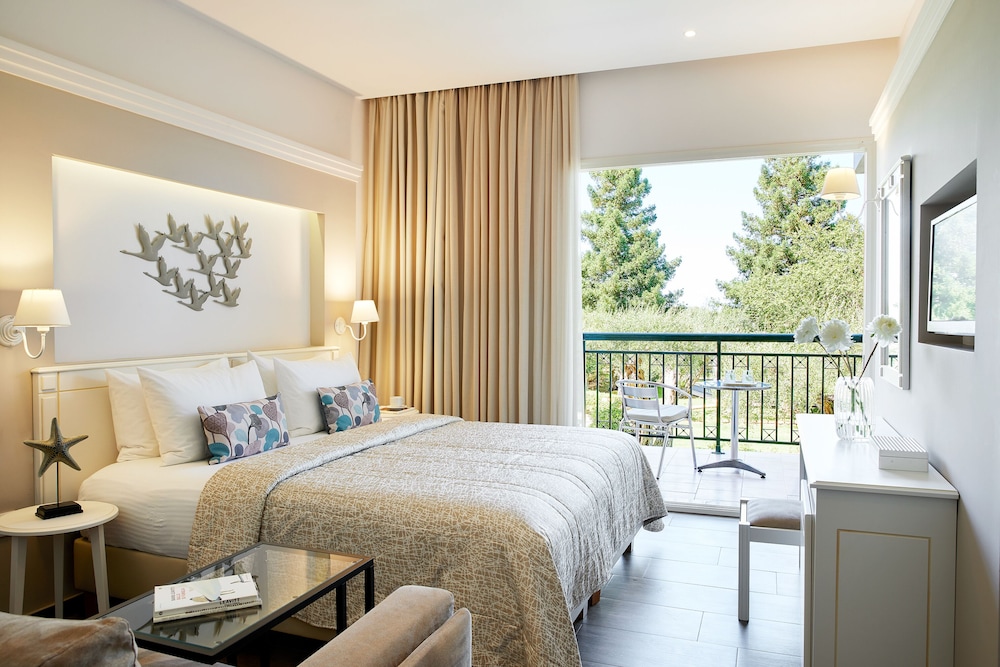 Superior Room, Garden View photo 2
