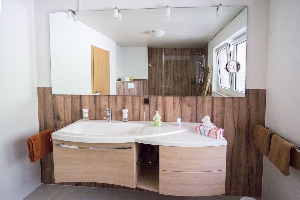 Deluxe Triple Room, Balcony photo 3