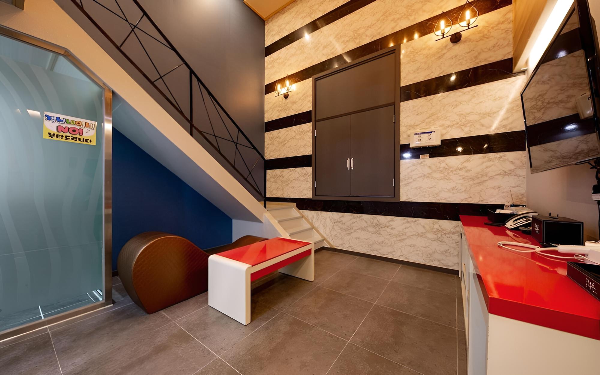 Room (Double story room(love chair)) - Photo 3