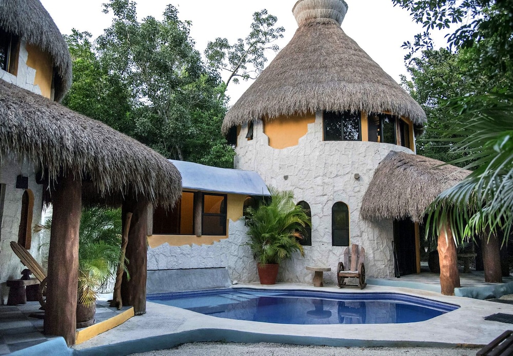 Signature House photo 2