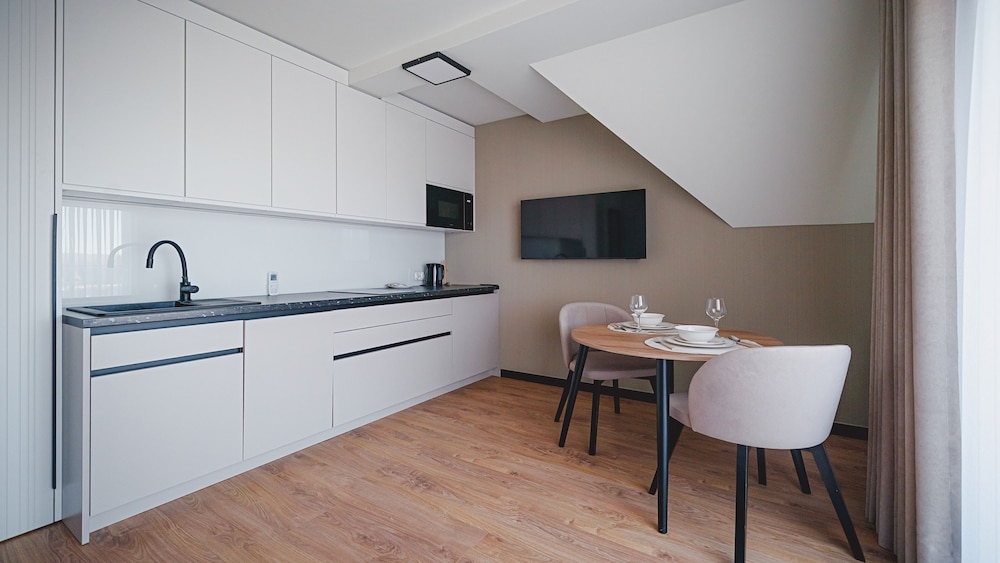 Apartment (P12) photo 3