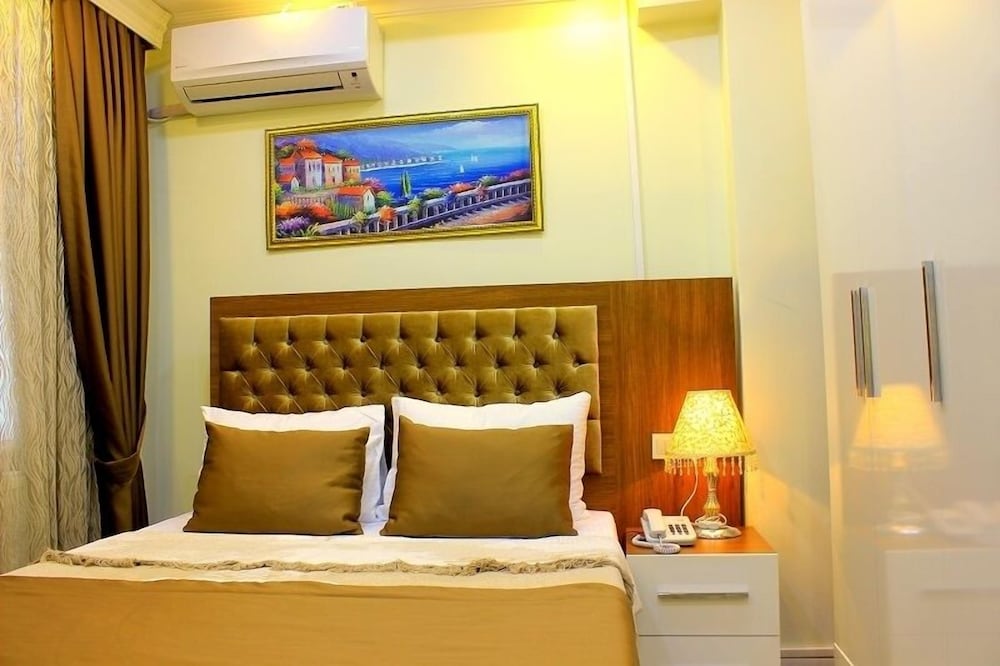 Deluxe Room (Single Use) photo 1