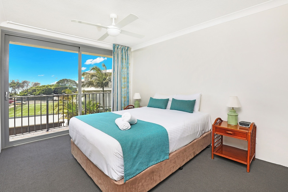 1 Bedroom Garden View Deluxe Apartment photo 2