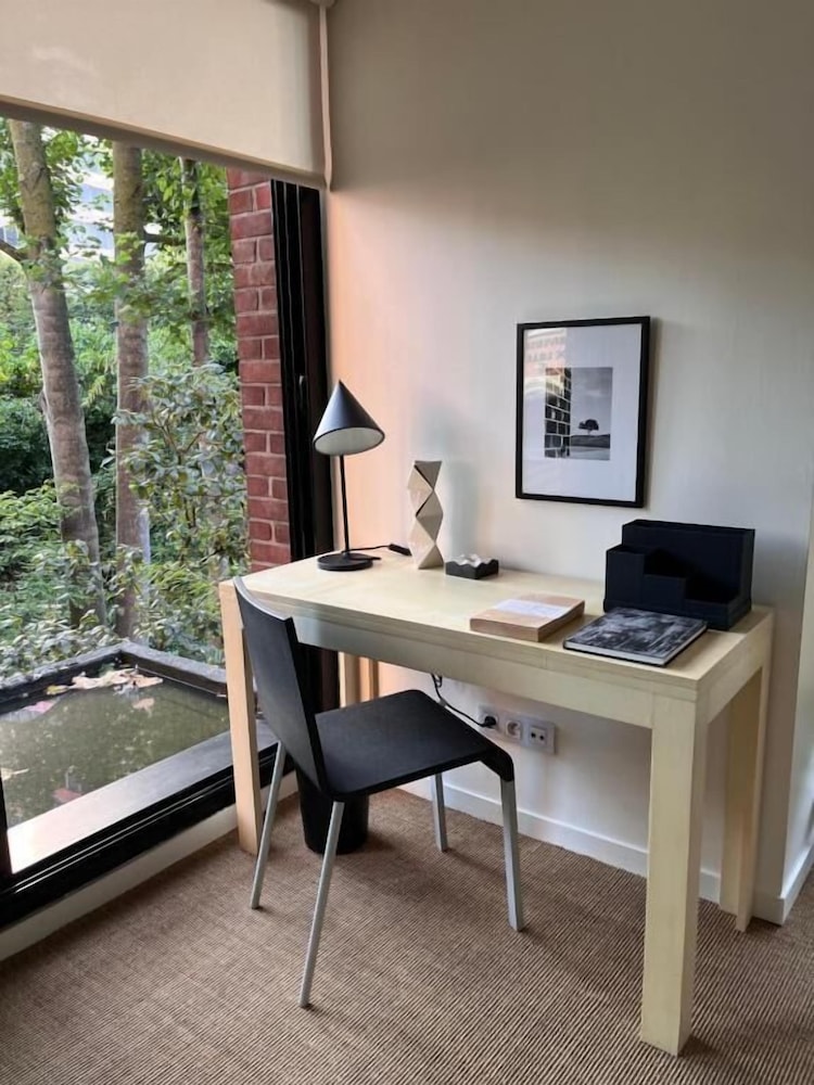 Deluxe Room, Garden View