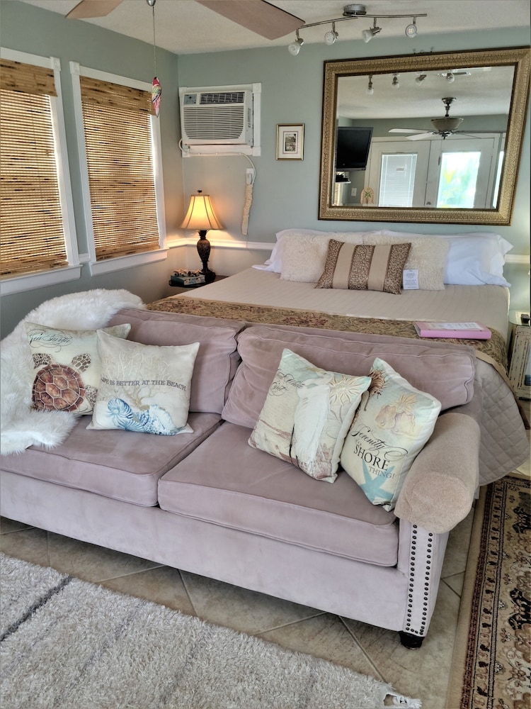 Panoramic Single Room, 1 Bedroom, Terrace, Ocean View photo 2
