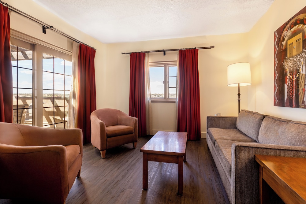 Suite, 2 Double Beds, Mountain View (One Bedroom Double Suite)