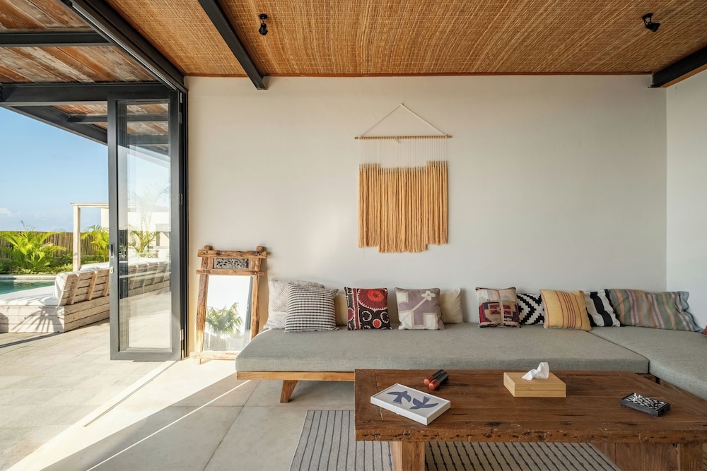 Family Villa, Ocean View photo 3