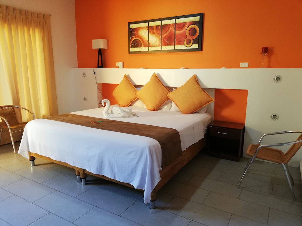 Luxury Double Room, Garden View