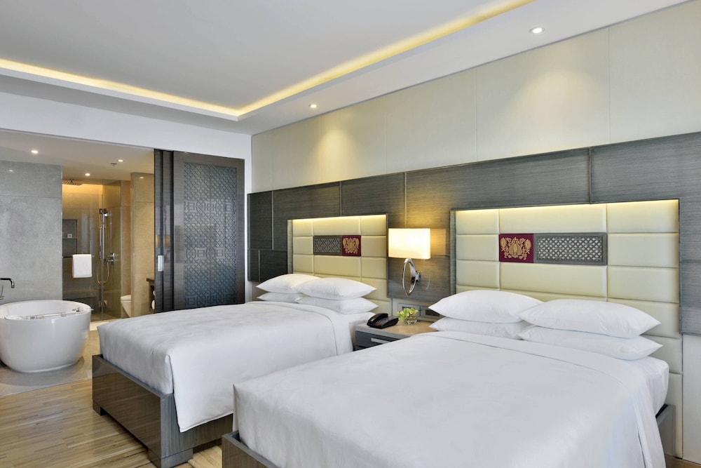 Executive Room, 2 Double Beds, Pool View photo 1