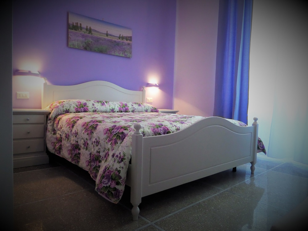 Superior Triple Room, 1 Bedroom, City View photo 1