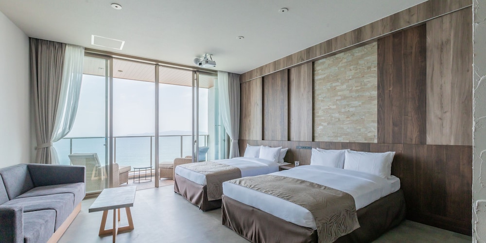 Royal Suite - Photo 5
