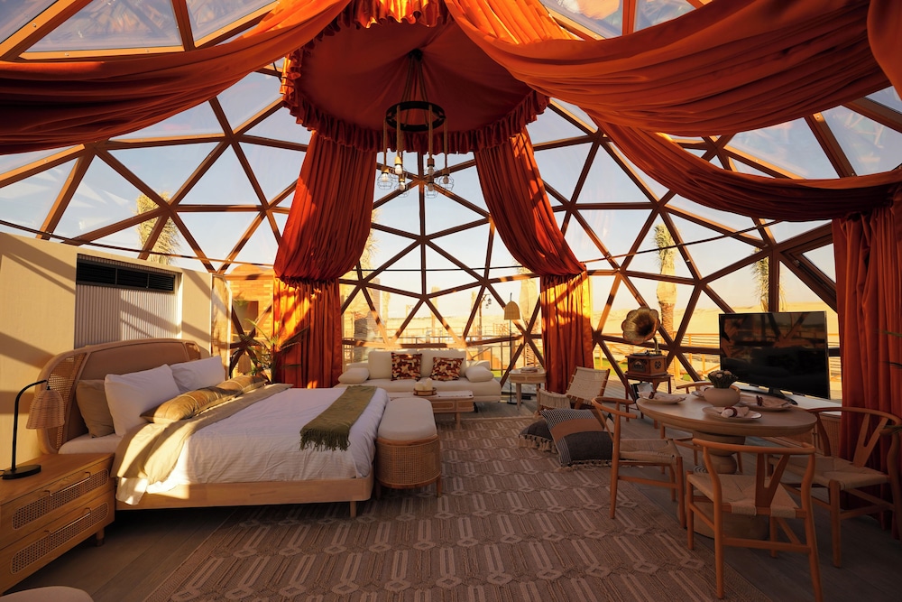 Dome with Full Board with Experiences photo 2