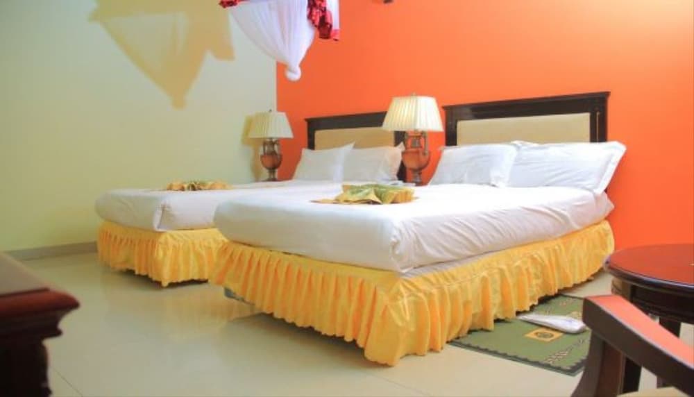 Deluxe Double Room, Partial Lake View photo 1