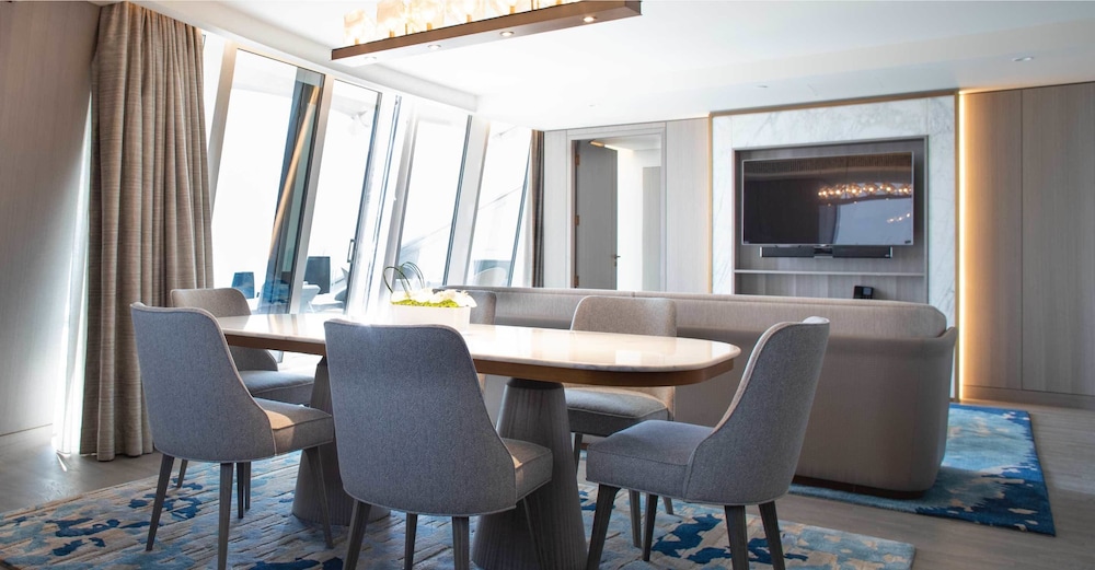 Suite, 2 Bedroom (Ocean) thumbnail 5