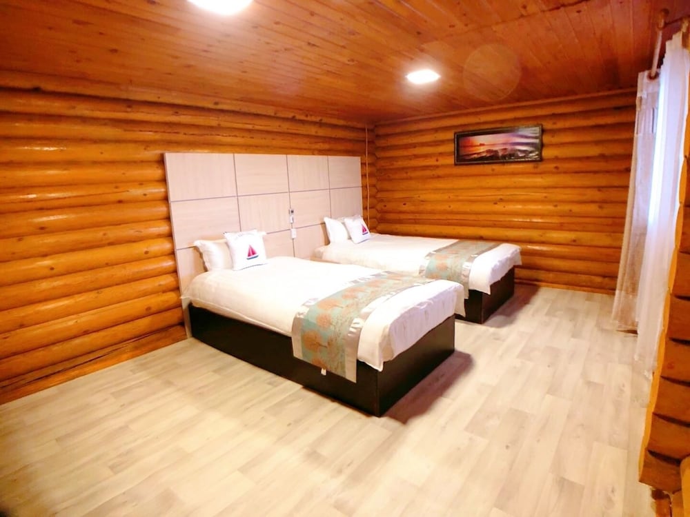Economy Double Or Twin Room photo 1