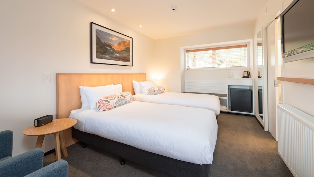 Standard Twin Room, 2 Twin Beds - Photo 3