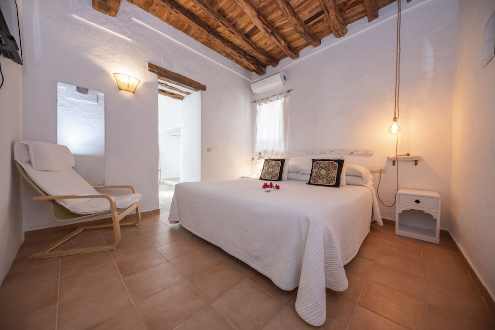 Habitación Doble, con Baño (Mitjaneta)