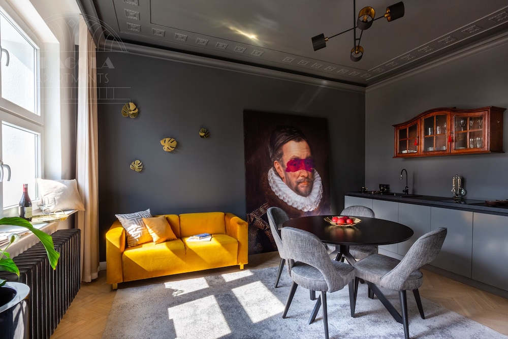 Eclectic Apartament, 2 sypialnie, bez windy, prywatna lazienka (Mala 5 Street) photo 1