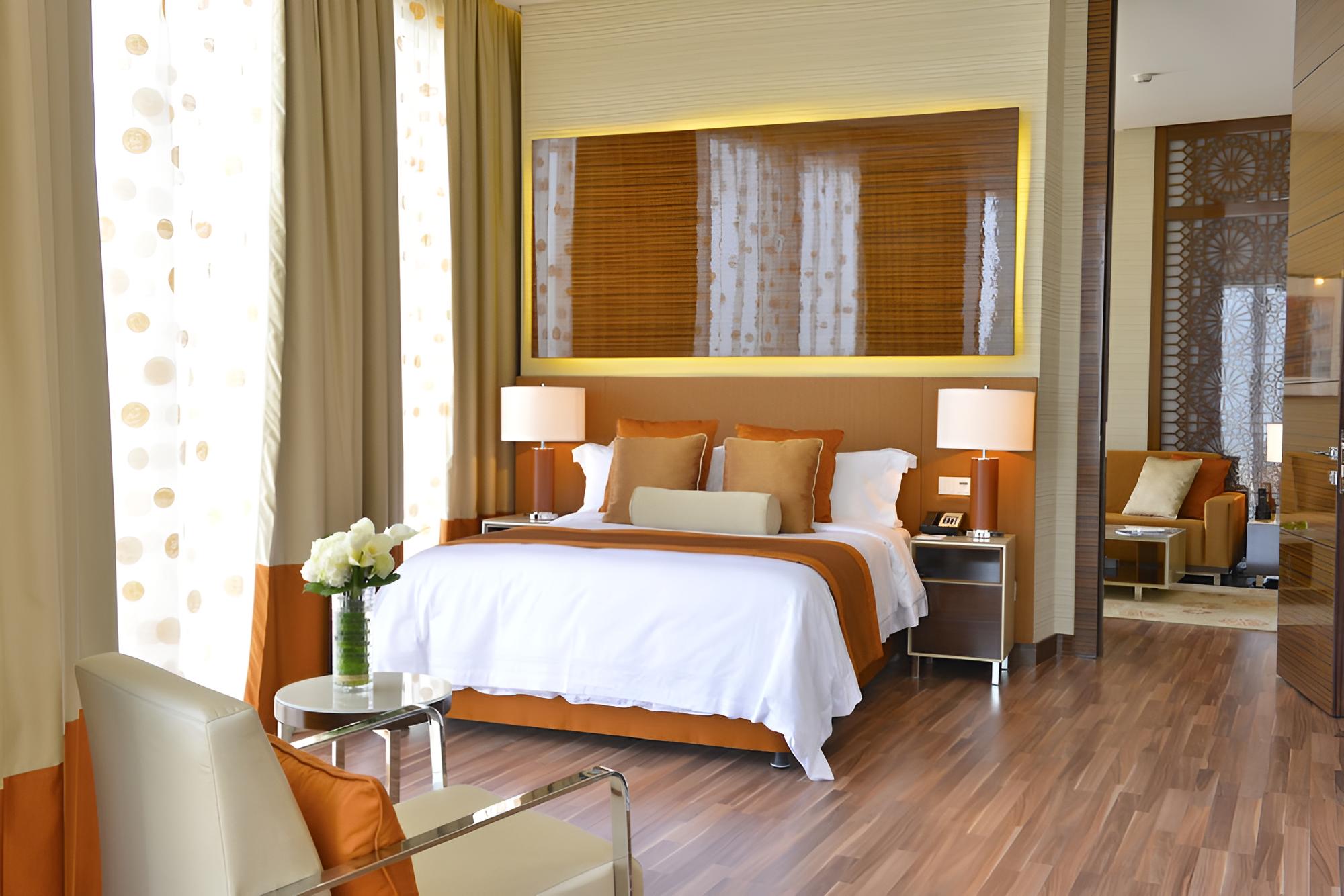Executive Suite, 3 Twin Beds