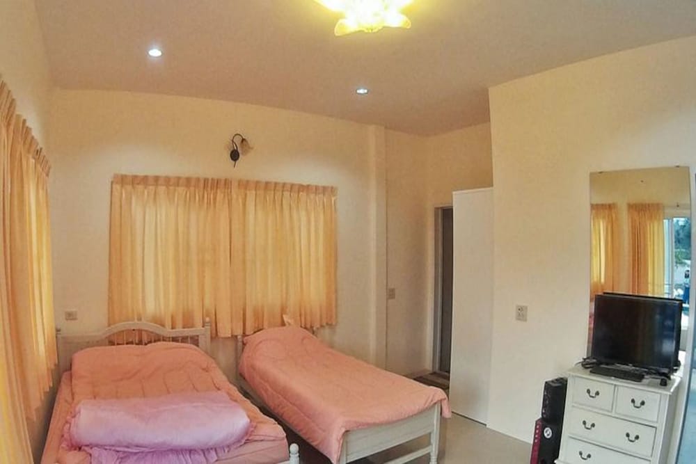 Double Room with Pool View