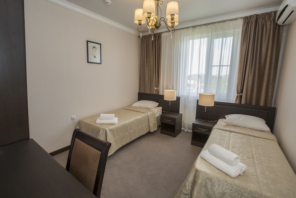 Standard Room, 2 Twin Beds, City View photo 1