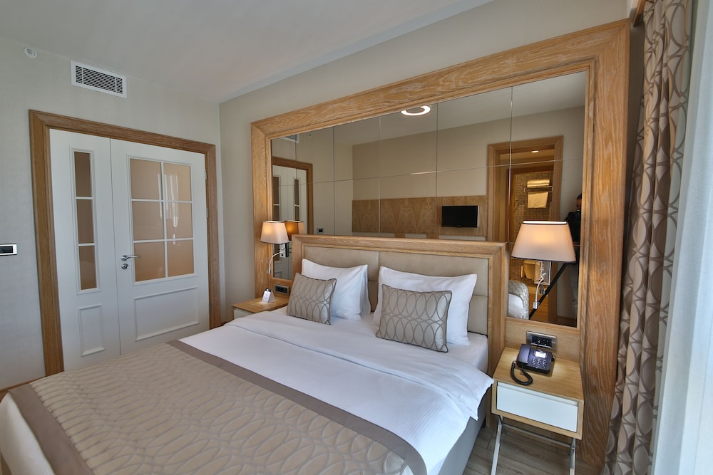 Deluxe Suite, 1 Bedroom photo 1